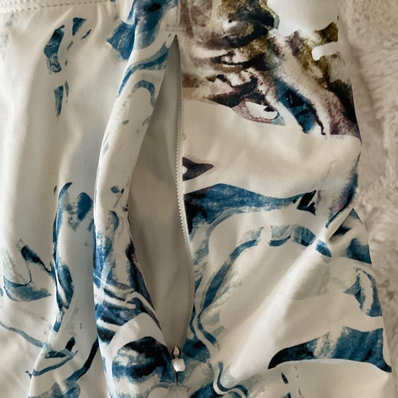 CALIA by Carrie Underwood White Skort with Blue & Green Abstract Print - Picture 2 of 8